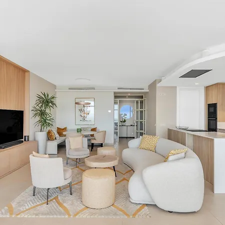 Olivos - Real De La Quinta Apartment *